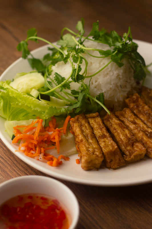 C6. Fried Tofu on Steamed Rice - Cơm tàu hũ chiên