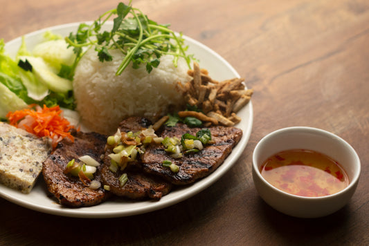 C4. Grilled Pork on Steamed Rice - Cơm sườn heo