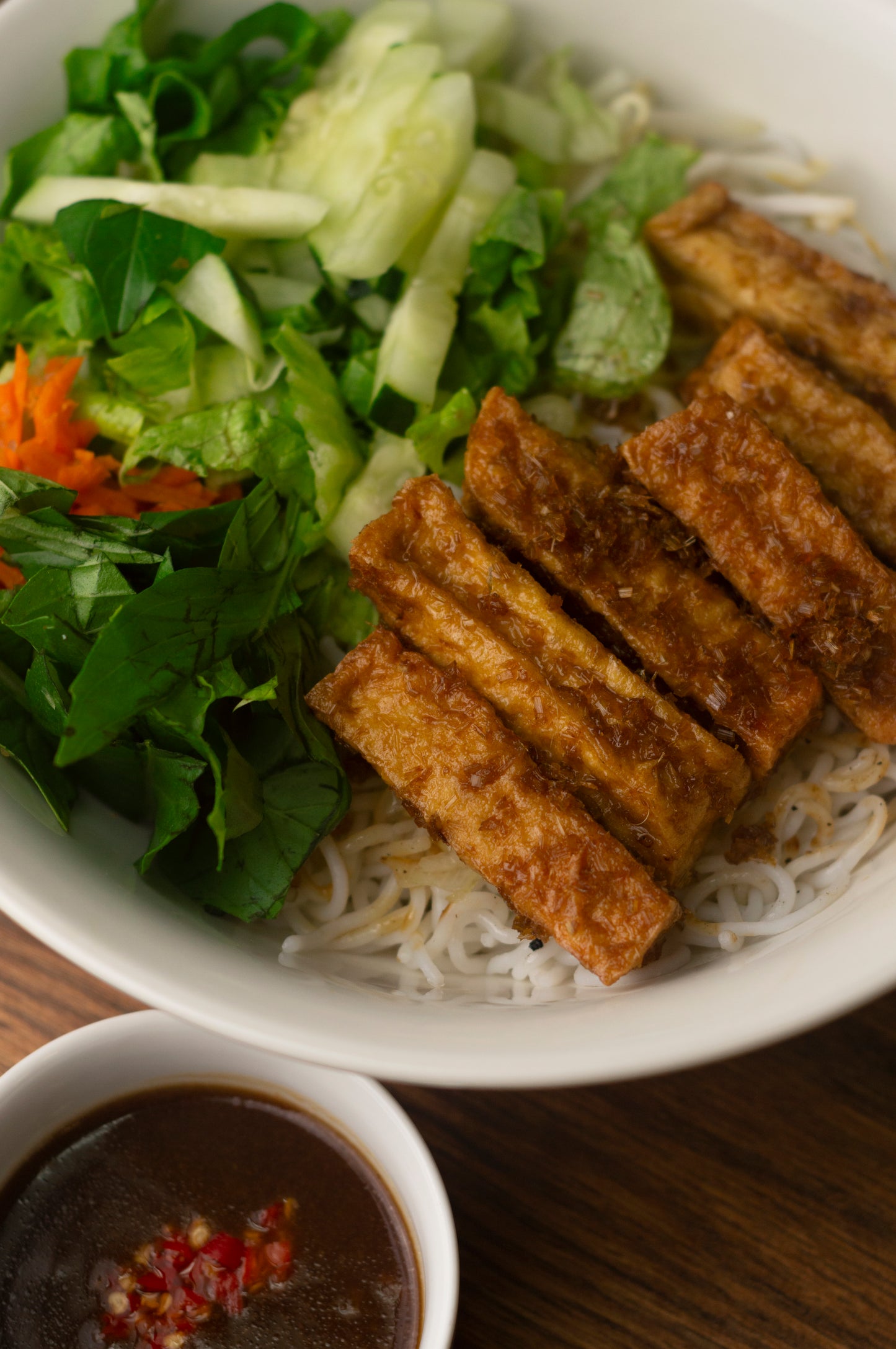 F6. Tofu with Vermicelli - Bún tàu hũ chiên